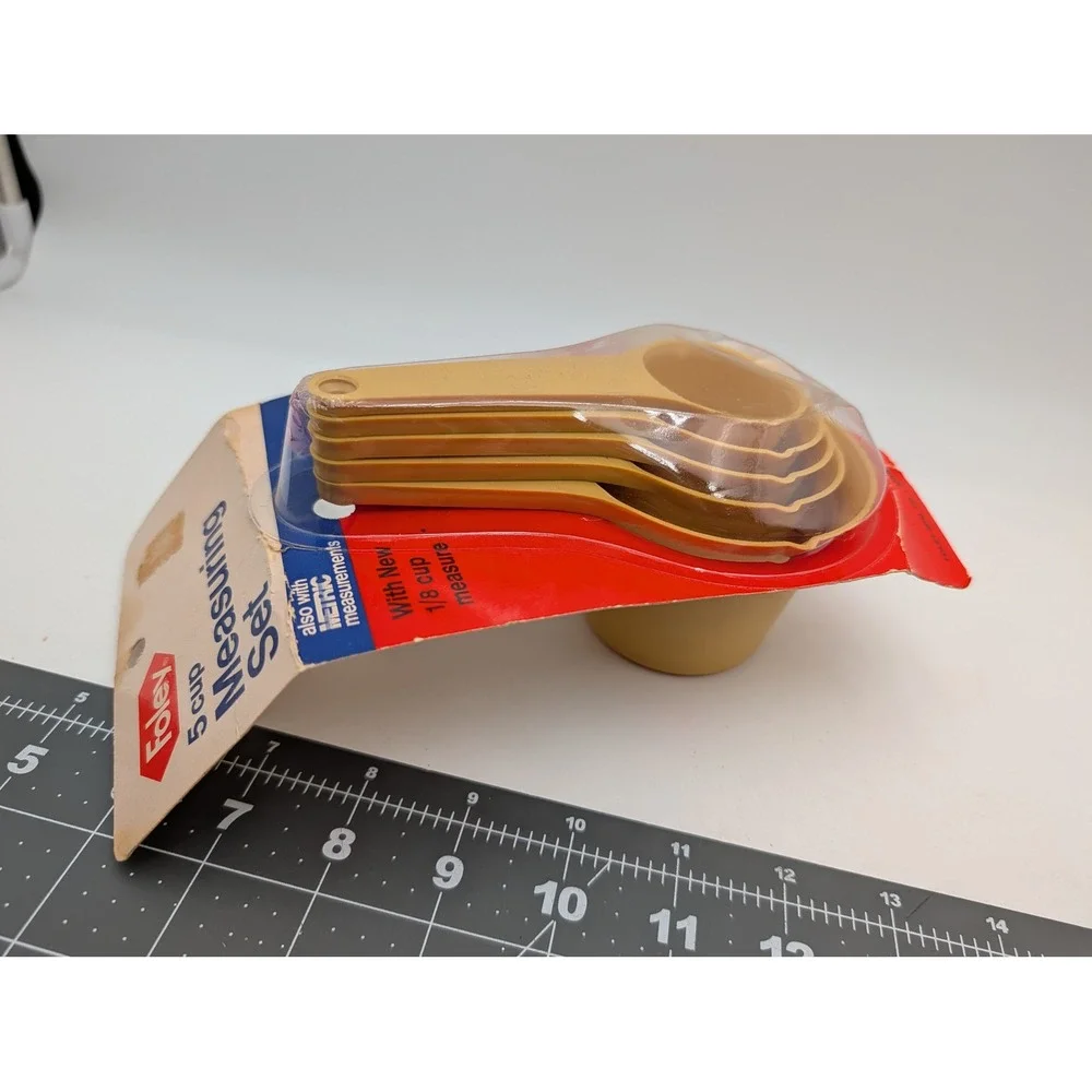 Foley Measuring Cup Set Tan 5 Piece Vintage Snap Handles 255 USA